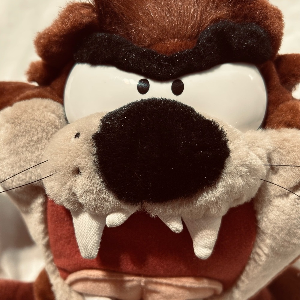 Back pack “Taz” The Tasmanian Devil - Picture 3 of 10